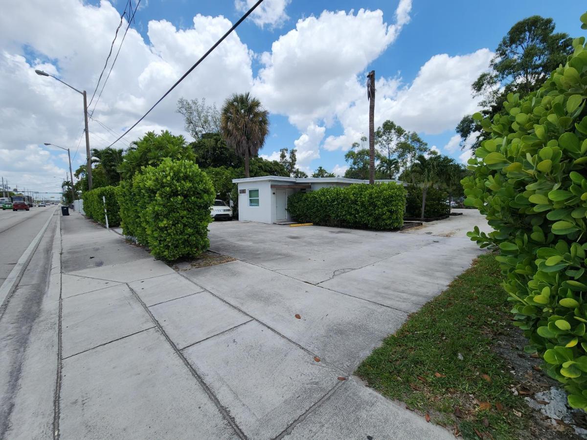 Private Aparment Studio In The Hard Of Miami Unit # 6 Opa-locka Exteriér fotografie